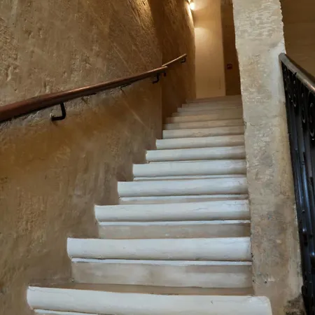 Grand Terrace 5 By Vallettastay